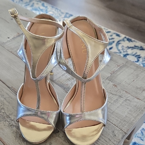 VENUS Shoes - VENUS Metallic Gold and Silver Heel T-Strap Wrap Around Heels